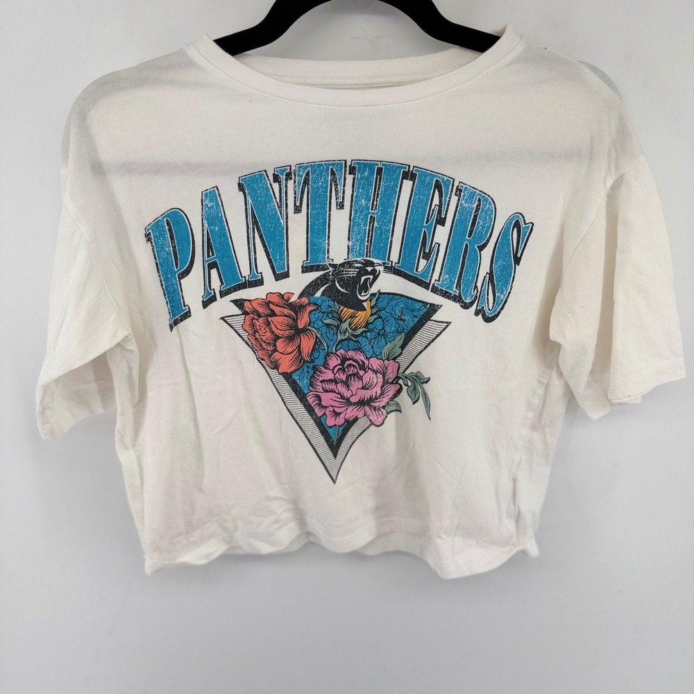 WEAR by Erin Andrews Carolina Panthers White Floral Graphic Crop Top Small